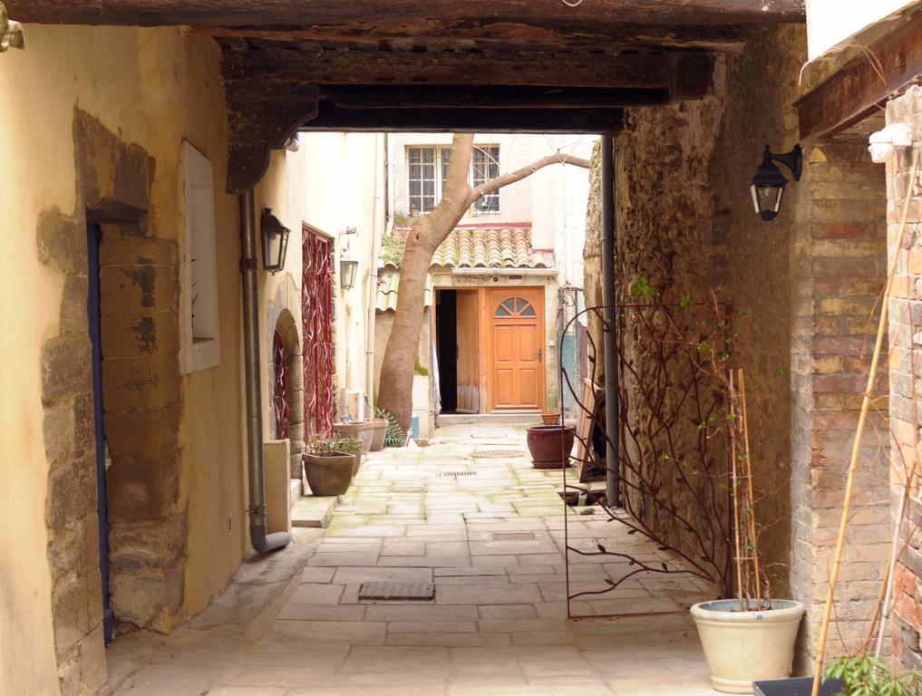 Lou Magnan Apartamento LʼIsle-sur-la-Sorgue Habitación foto