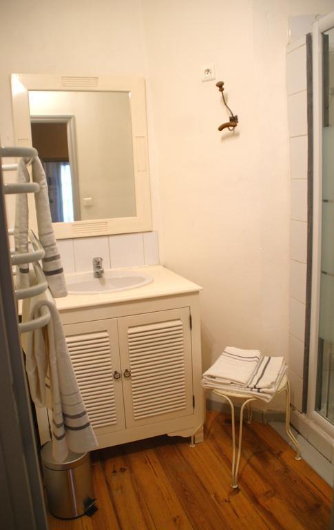 Lou Magnan Apartamento LʼIsle-sur-la-Sorgue Habitación foto